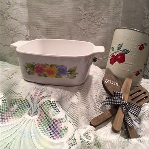Corning Ware White Square Vintage Summer Blush Pansy  1-1/2 QT Casserole Dish